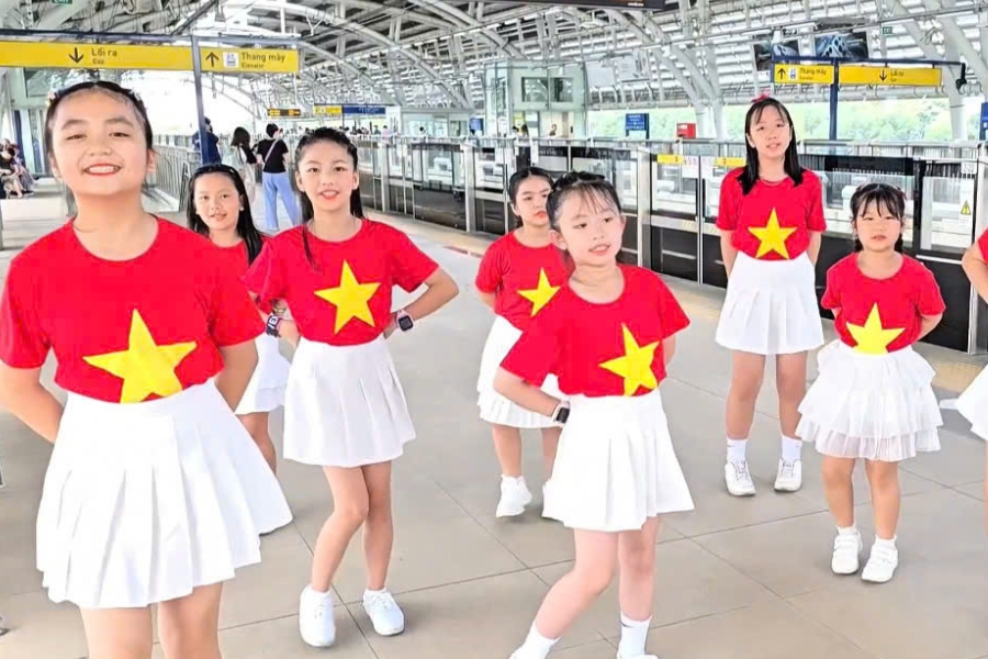 Lớp học hè nghệ thuật - Thực hành ghi hình MV cùng các bạn