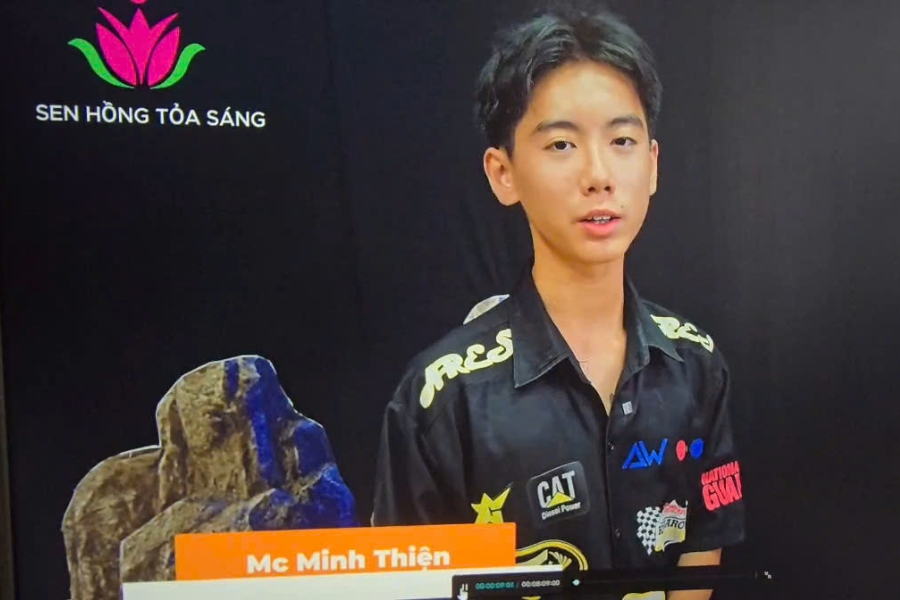 Biên tập viên nhí